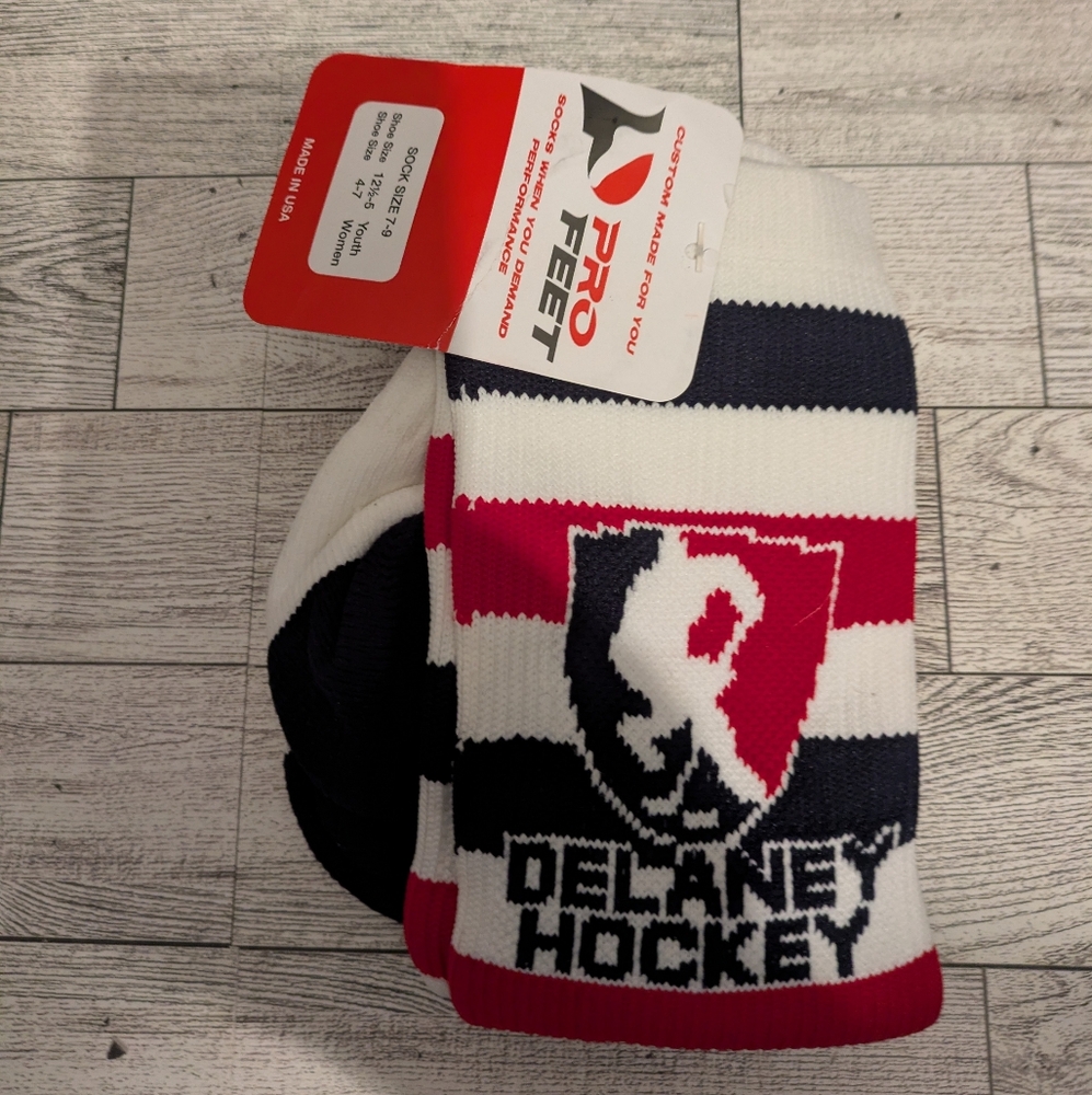 Pro Feet Delaney Hockey Socks - Red, White, and Black